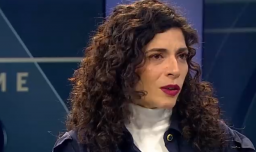 Coordinadora de contenidos de Jara emplaza a Matthei por carta a Edwards sobre golpe de Estado: "¿Por qué no le responde a las víctimas?"