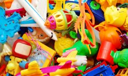Día del Niño: 5 consejos para elegir juguetes seguros y evitar riesgos para la salud infantil