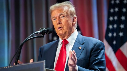 Donald Trump despide a una alta funcionaria de su gobierno por las cifras de empleo