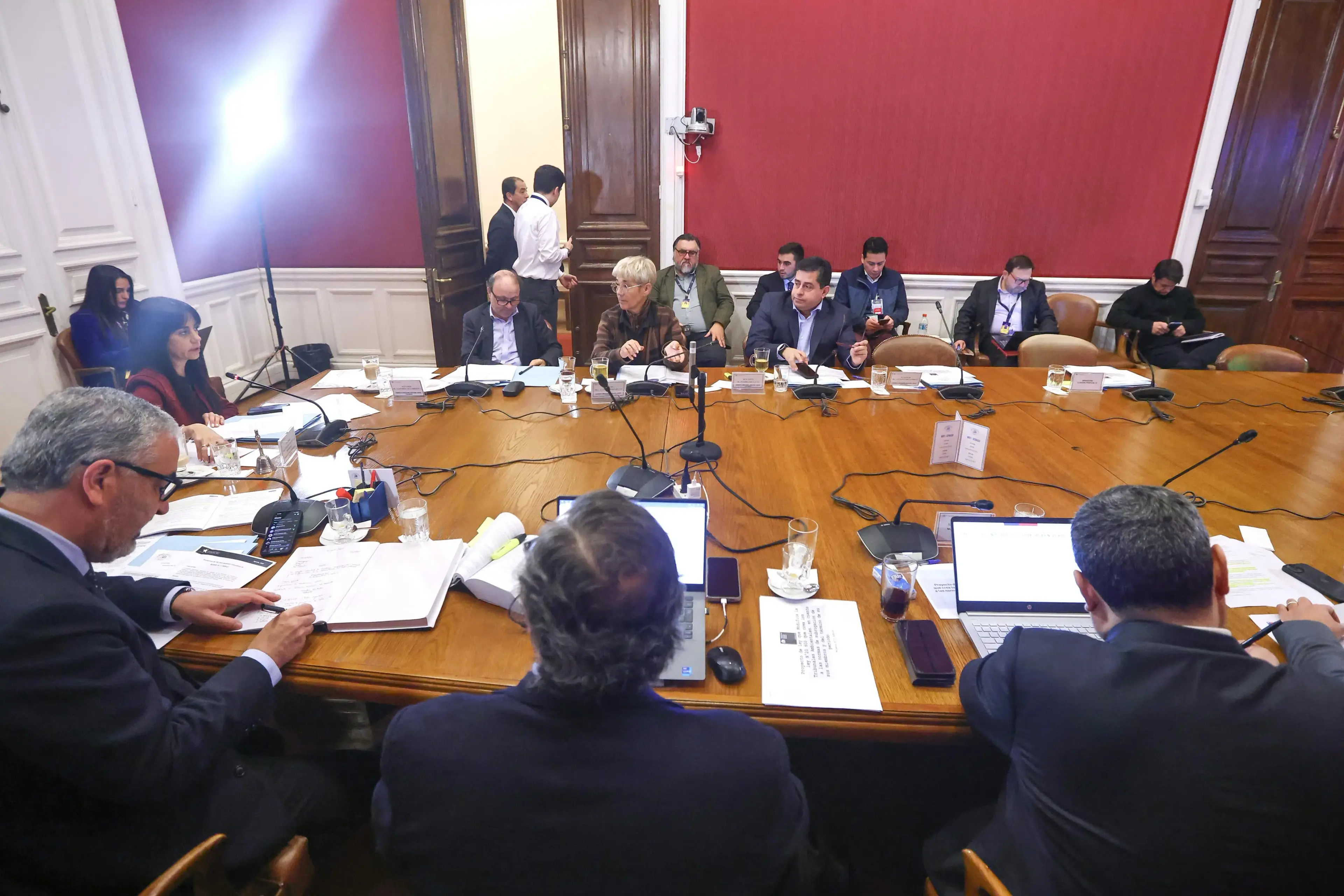 Avanza en el Senado proyecto que busca reducir plazos para ampliar y construir cárceles/Senado