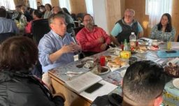 Progresos, desafíos y anhelos locales: así es la radiografía de los dirigentes sociales de Chile en la primera encuesta nacional dedicada a ellos