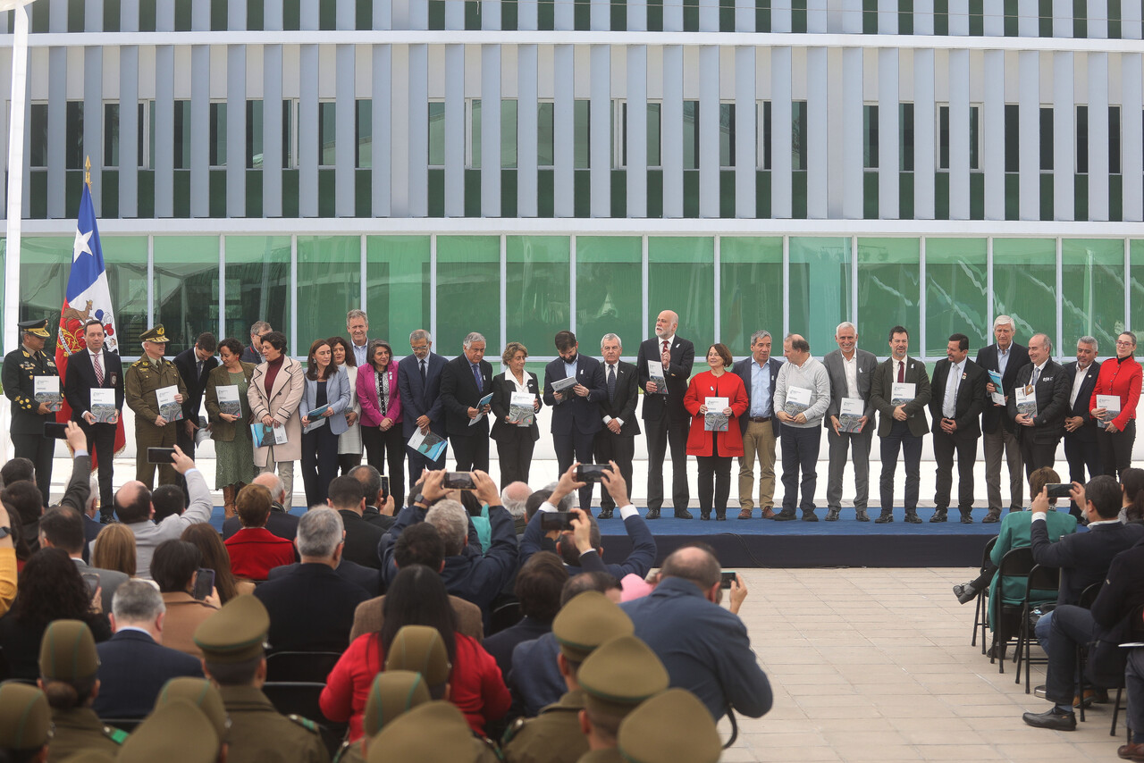 Autoridades presentan Plan de Infraestructura 2025-2055/Agencia Uno