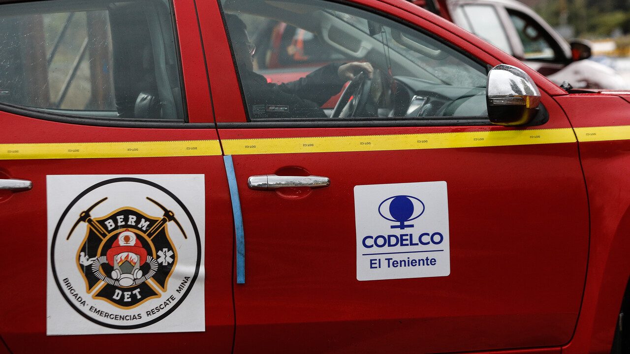 Derrumbe en El Teniente: Allanan oficinas de Codelco y Sernageomin en tres regiones