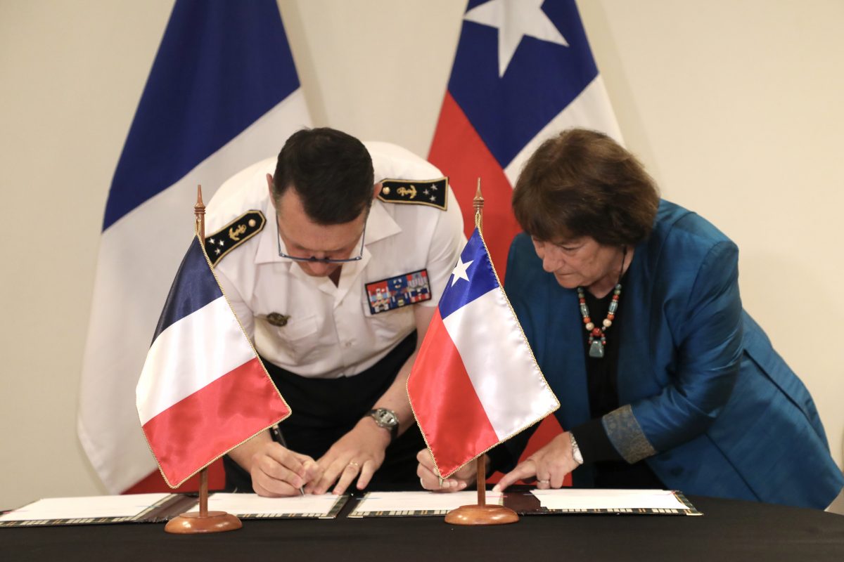 Chile y Francia firman acuerdo de cooperación militar: ¿Qué implica?