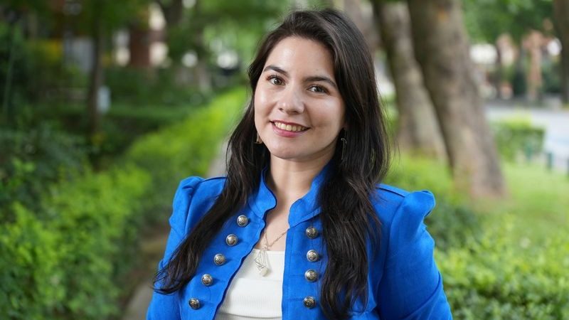 La profesora chilena Luciana Ortega es reconocida por los Latin Grammy: ¿Quién es?