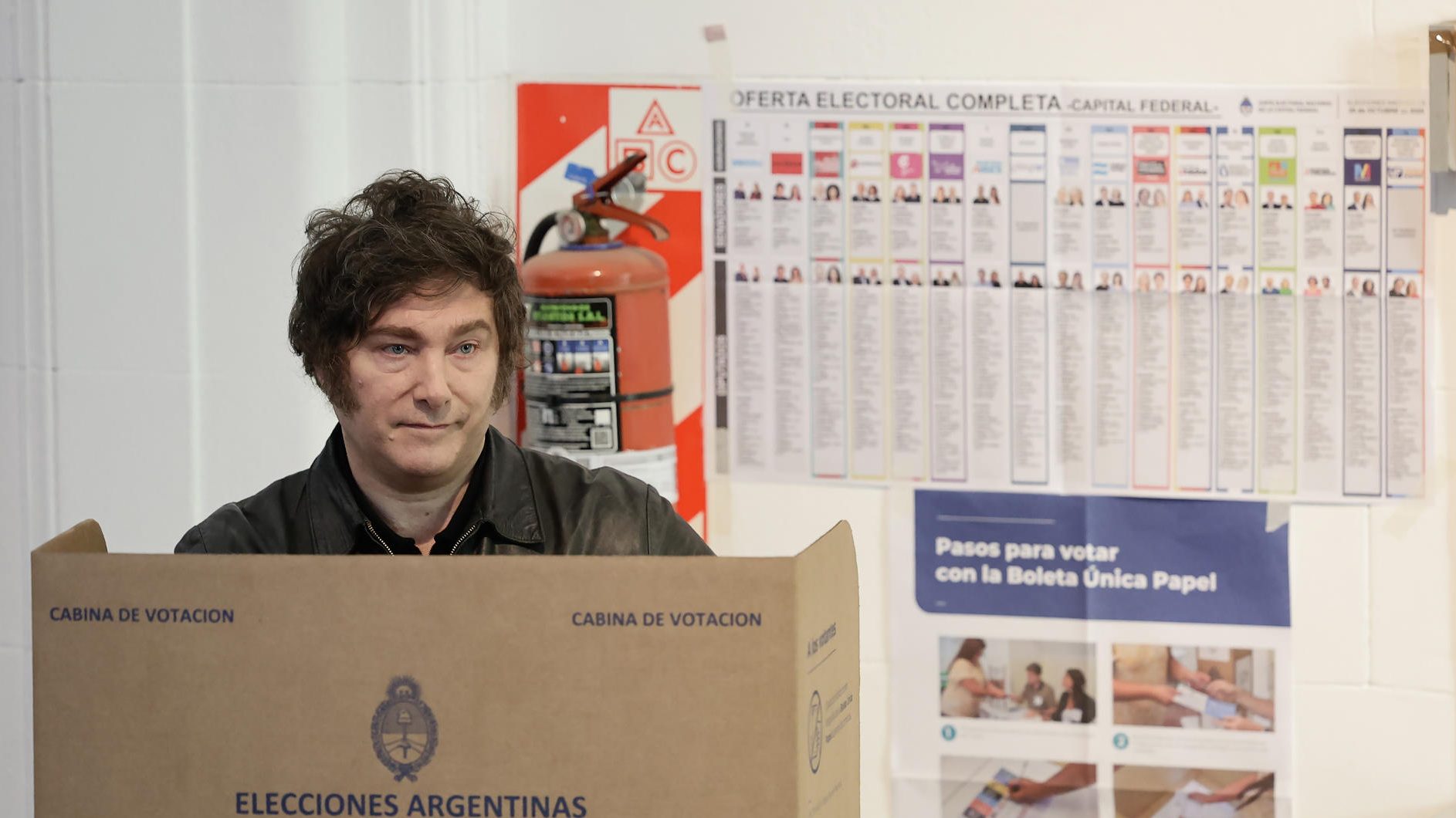 Elecciones legislativas en Argentina: Milei espera los resultados en Buenos Aires tras una jornada de baja participación