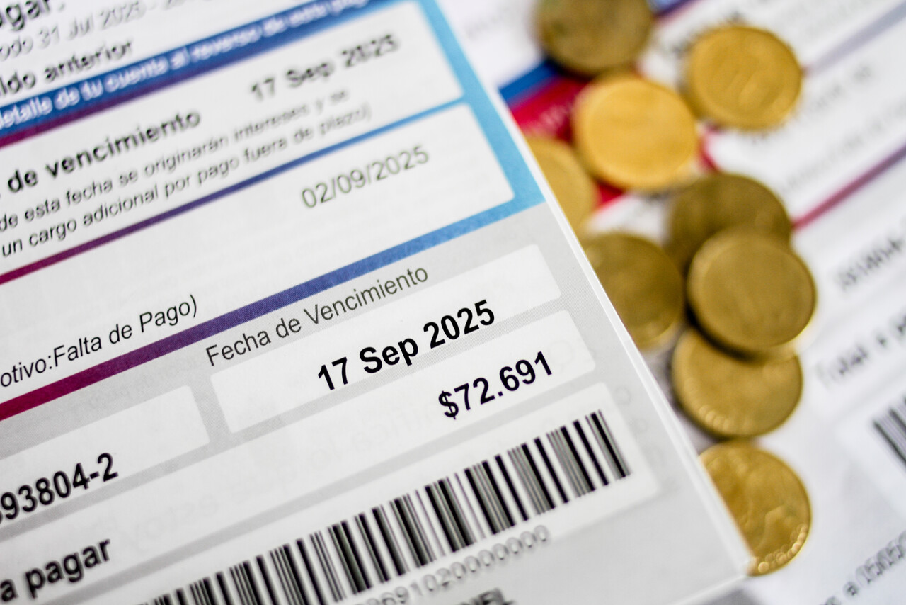 Gobierno confirma acuerdo de compensación por alza de la luz: ¿Cuánto bajarán las cuentas y cuándo serán las devoluciones?