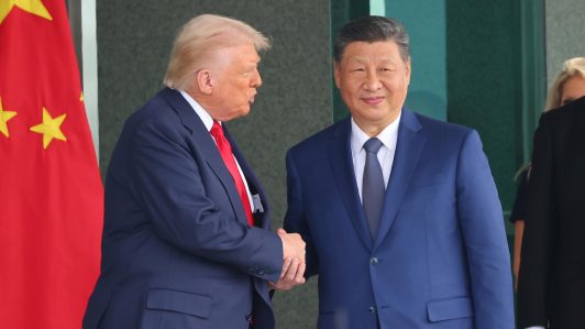 Donald Trump confirma visita a Pekín en abril de 2026 para reunirse con el presidente chino, Xi Jinping