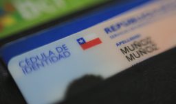 Registro Civil informa que más de 100 mil personas habilitadas para votar no han retirado sus cédulas de identidad