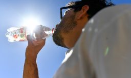 DMC vuelve a actualizar por altas temperaturas en 5 regiones: Calor se extenderá hasta el miércoles