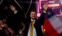 Johannes Kaiser afirma que de llegar a La Moneda liberará a carabinero que cegó a Fabiola Campillai