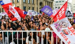 Jara en su cierre de campaña en Valparaíso llama a sus adherentes a “no dejarse provocar por quienes buscan la descalificación”