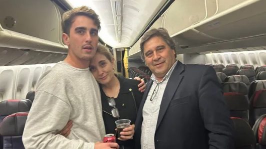 ¿Quién es Domingo Ballas?: El joven chileno que pasó más de dos semanas en la cárcel migratoria Alligator Alcatraz en EE. UU.