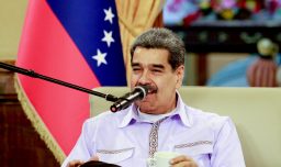 Maduro llama al "pueblo de Estados Unidos" a unirse a Venezuela ante creciente tensión en el Caribe