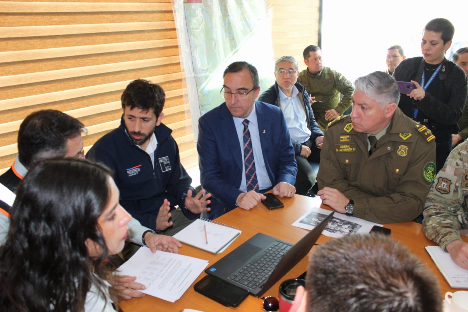 Autoridades realizan Cogrid para encontrar a siete turistas desaparecidos en Torres del Paine