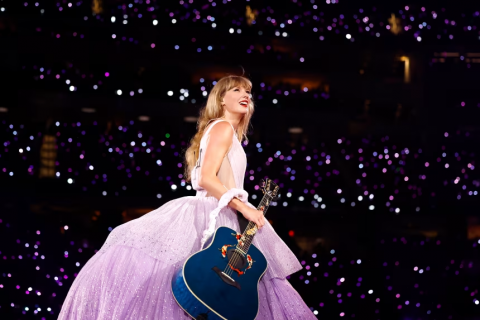 Taylor Swift estrena el tráiler del documental 'Eras ​​Tour', con 'fuerzas misteriosas en juego'.