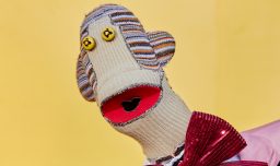 "El récord fue impresionante. Lo gocé tanto": Hermana de Pedro Pascal alucinó con la alfombra roja de 31 Minutos