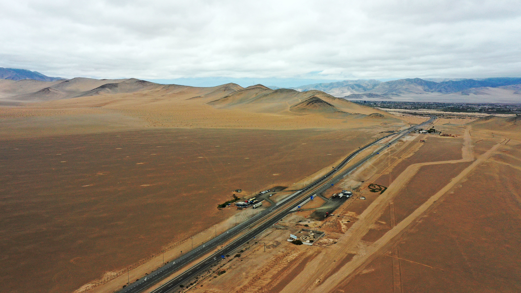 Autoridades presentan plan para la construcción de la cárcel "El Arenal" de Copiapó: Tiene capacidad para 2.160 internos/MOP