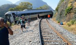 13 muertos y 98 heridos tras descarrilamiento de tren Interoceánico en México