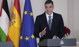 Pedro Sánchez felicita a José Antonio Kast por su victoria en las presidenciales: “Chile es un país querido por los españoles”