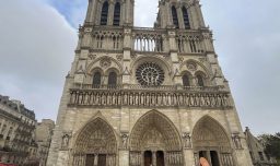 Nuevo golpe para el Louvre: Fuga de agua sucia destruyó antigüedades de Egipto