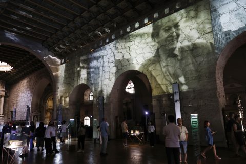 La noche en que el Estadio Nacional le dio a la Nobel Gabriela Mistral su mayor homenaje