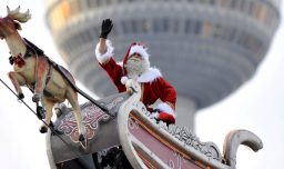 Un error durante la Guerra Fría que se volvió tradición: Cómo el Pentágono terminó siguiendo el trineo del Viejito Pascuero