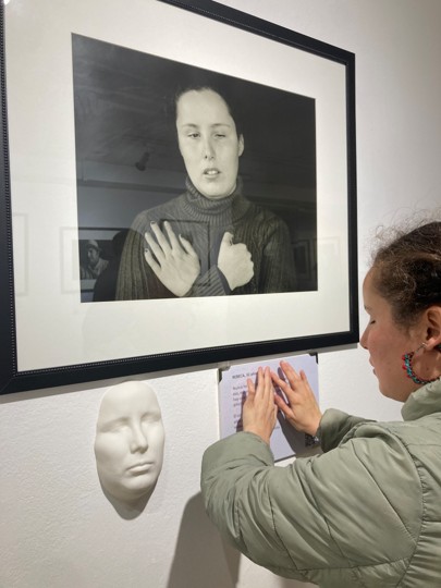Matucana 100 presenta muestra multisensorial con autorretratos de personas ciegas/M100