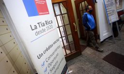 Contraloría detecta graves fallas de control en la Tía Rica: 1.681 personas con antecedentes penales empeñaron especies