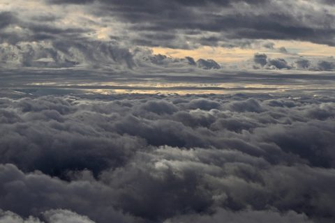 Descienden las temperaturas por una baja segregada: ¿Cuál será la máxima para Santiago? | CNN Tiempo