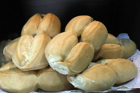 IPC de noviembre crece en línea de las expectativas: Vuelos internacionales, quesos y pan entre lo que más subió de precio