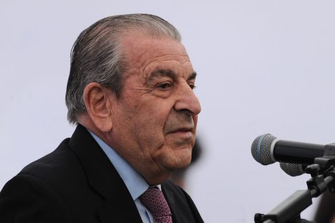 Frei responde con ironía a pregunta sobre la suspensión de su militancia: “Yo no soy sintiente, los animales lo son”