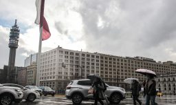 Meteorología alerta lluvias y posibles tormentas eléctricas en la Región Metropolitana durante esta semana