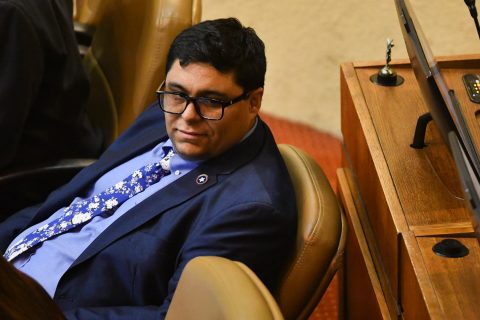 "Su lugar es en la cárcel": Gobierno rechaza dichos de diputado Meza para conmutar pena a reos terminales, inclusidos abusadores de menores: "