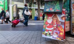 El 56% de los trabajadores chilenos espera recibir aguinaldo de fin de año, según estudio de Laborum