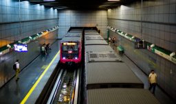 Revisa cómo funcionará el transporte público para la segunda vuelta presidencial: Metro de Santiago y EFE serán gratis
