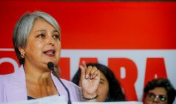 Jara dice que Venezuela “alberga una dictadura” y que su último proceso electoral “fue un fraude”