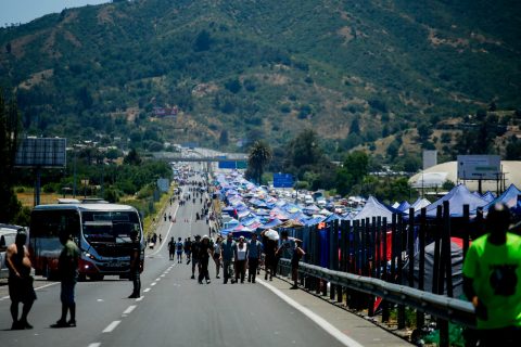 Balance del fin de semana largo: Carabineros reporta 10 fallecidos y más de 1.400 infracciones de tránsito a nivel nacional