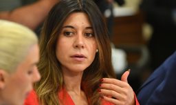 Cicardini responde a Karamanos por la figura de la primera dama: “Los símbolos importan cuando sirven a las personas”