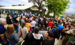 Aviso de bomba obliga a evacuar local de votación en Valparaíso