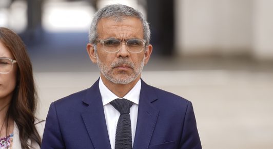 Ministro Luis Cordero por corredor humanitario: “Requiere la concurrencia de todos los países” y un “lugar de recepción”