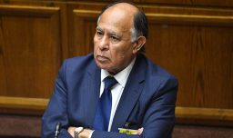 Aprueban acusación constitucional contra Simpertigue y es destituido de la Suprema