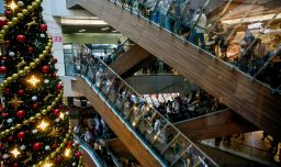 ¿Cómo funcionará el comercio en Navidad? Revisa los horarios de malls y supermercados