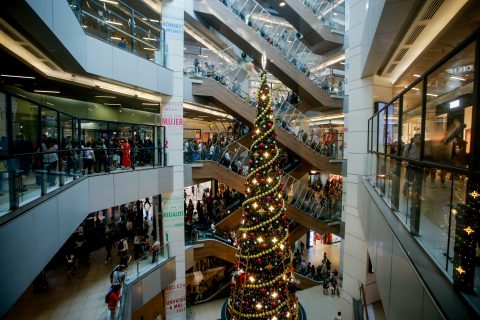 DT llama a cumplir feriados irrenunciables en Navidad y Año Nuevo: Multas superan $1,3 millones por trabajador