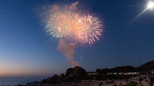 Así fue el ensayo de fuegos artificiales en Valparaíso y Viña del Mar previo a Año Nuevo