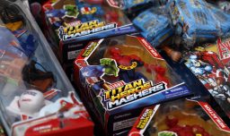 Navidad: Los riesgos de los juguetes falsificados vendidos en el comercio informal