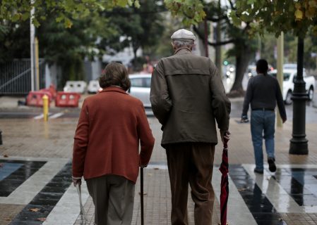Aumento de las pensiones: ¿Cuáles son los dos nuevos beneficios para jubilados que entran en vigencia en enero de 2026?