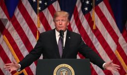 Arrepentimiento masivo: Uno de cada tres votantes latinos que apoyó a Trump lamenta su decisión, según encuesta