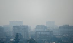 Incendio en San Pedro eleva contaminación al suroriente de Santiago a niveles críticos
