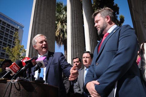 Naveillán respalda a Kaiser ante críticas por eventual rol en el gobierno, pese a considerarlo inconveniente: "Lo que ves es lo que es"